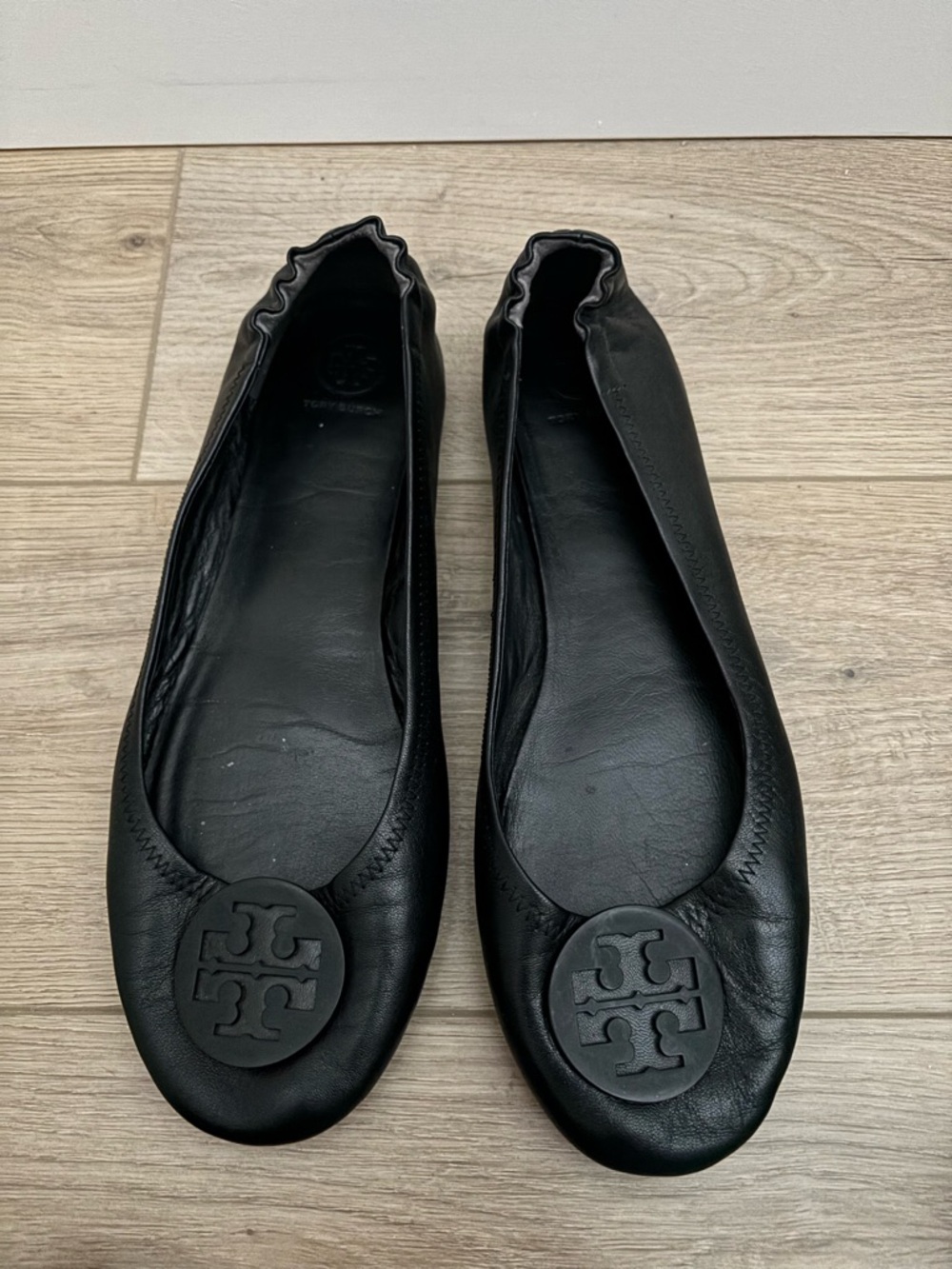 Tory Burch Black Leather Logo Ballet Flats Size 12